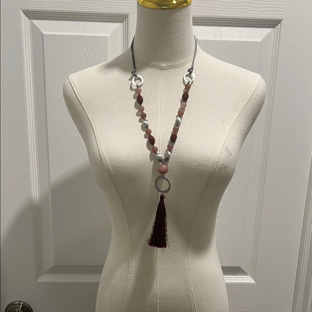 Elegant Adjustable Beaded Necklace with Tassel